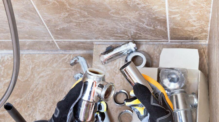 Professional gutter cleaning in Lincoln Park, MI